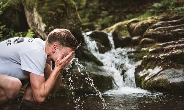 Healthy skin with natural face cleanser while protecting the environment