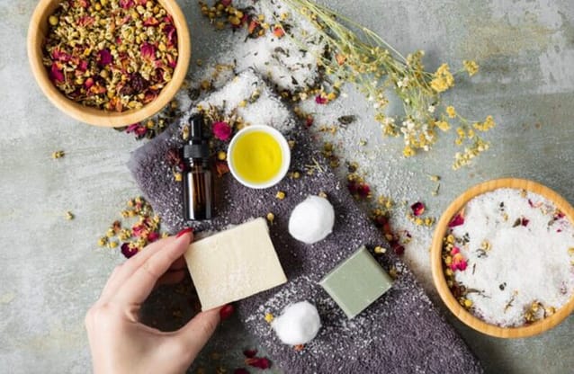 Natural flowers as ingredient in personal care products