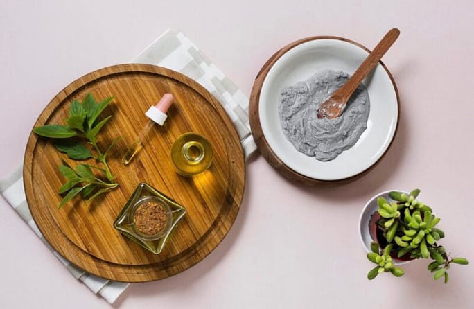 74D38CB9-C4B9-4D9A-87F0-00315CC32370 Organic clay mask with natural botanicals.